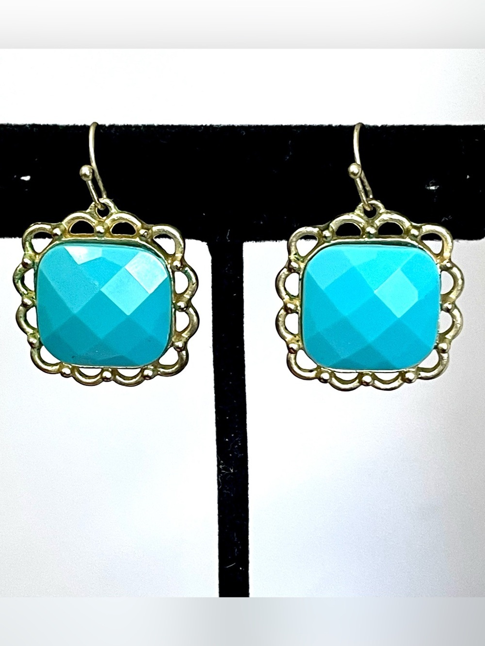 Vintage Southwestern Turquoise Gold Tone Boho Drop Earrings Dangle Scalloped EUC